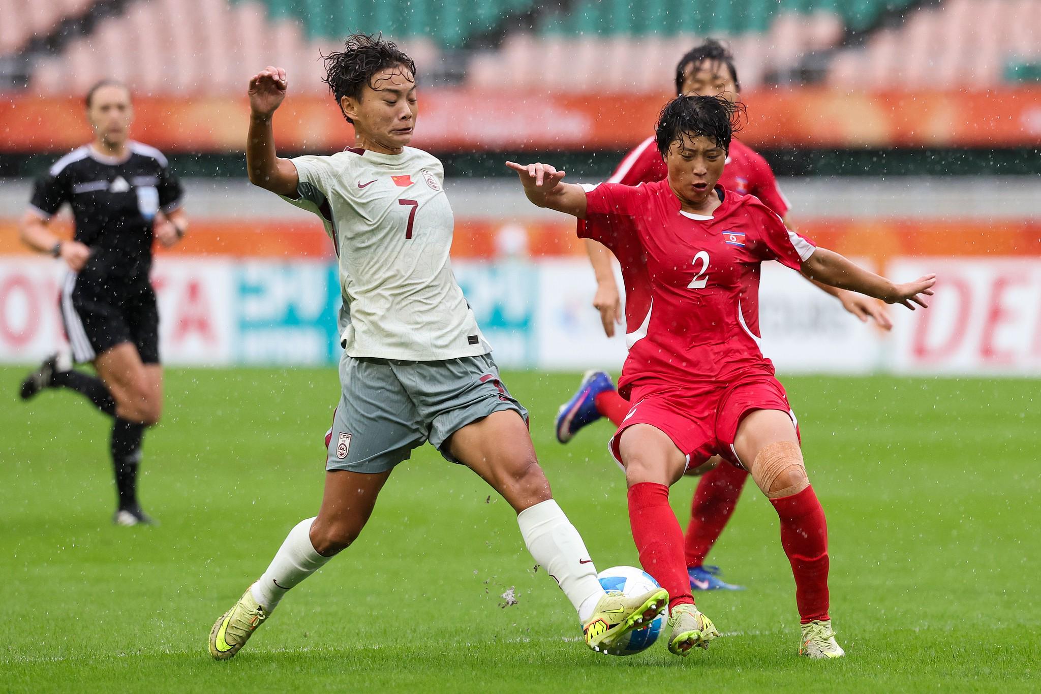 热议女足0-2朝鲜：运气和实力都不行，脚踩西瓜皮踢到哪算哪